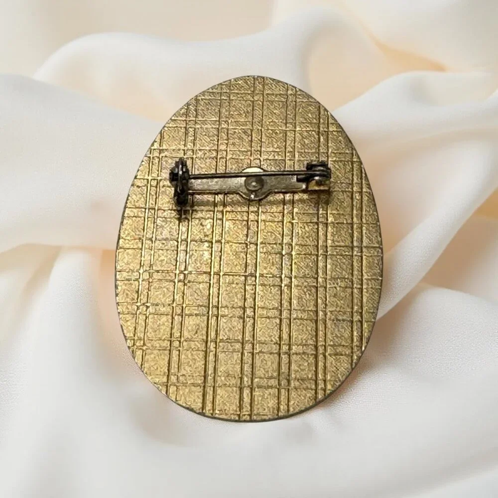 Vintage Cottagecore Floral‎ Enamel Brooch Gold Tone Oval 2